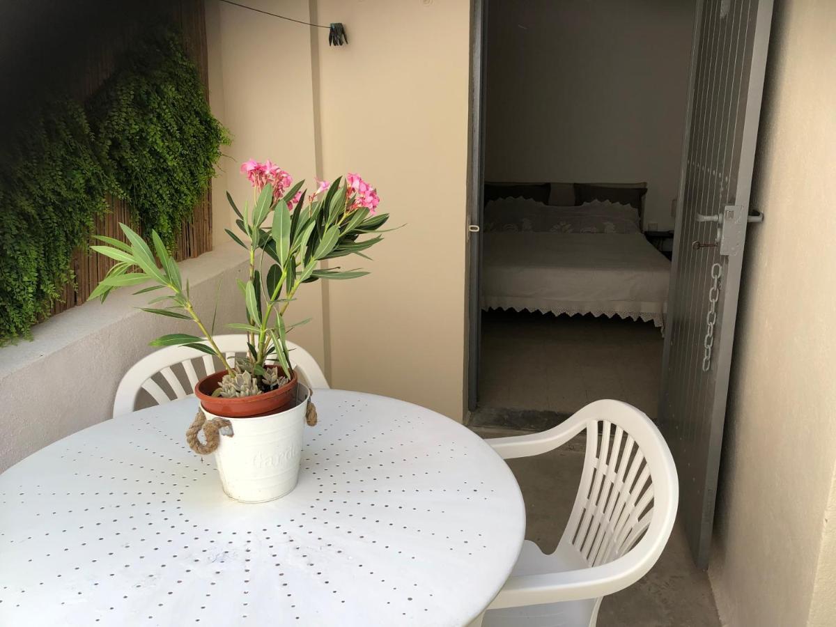 Appartement De Charme Avignon Centre Historique Terrasse Et Balcon Place Pie Экстерьер фото