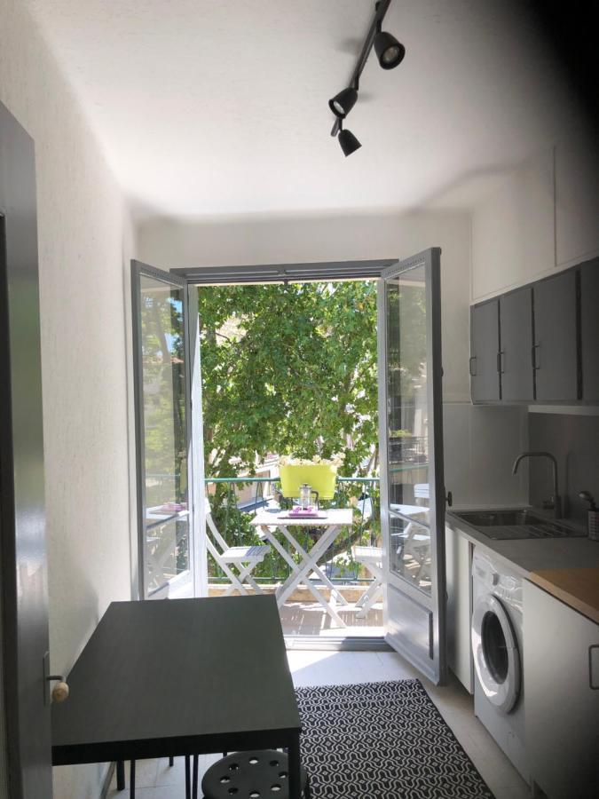 Appartement De Charme Avignon Centre Historique Terrasse Et Balcon Place Pie Экстерьер фото